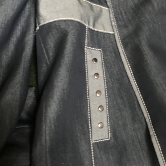 Women’s Denim Look Button Front Blazer Jacket – Contrast Stitching - Picture 4 of 12